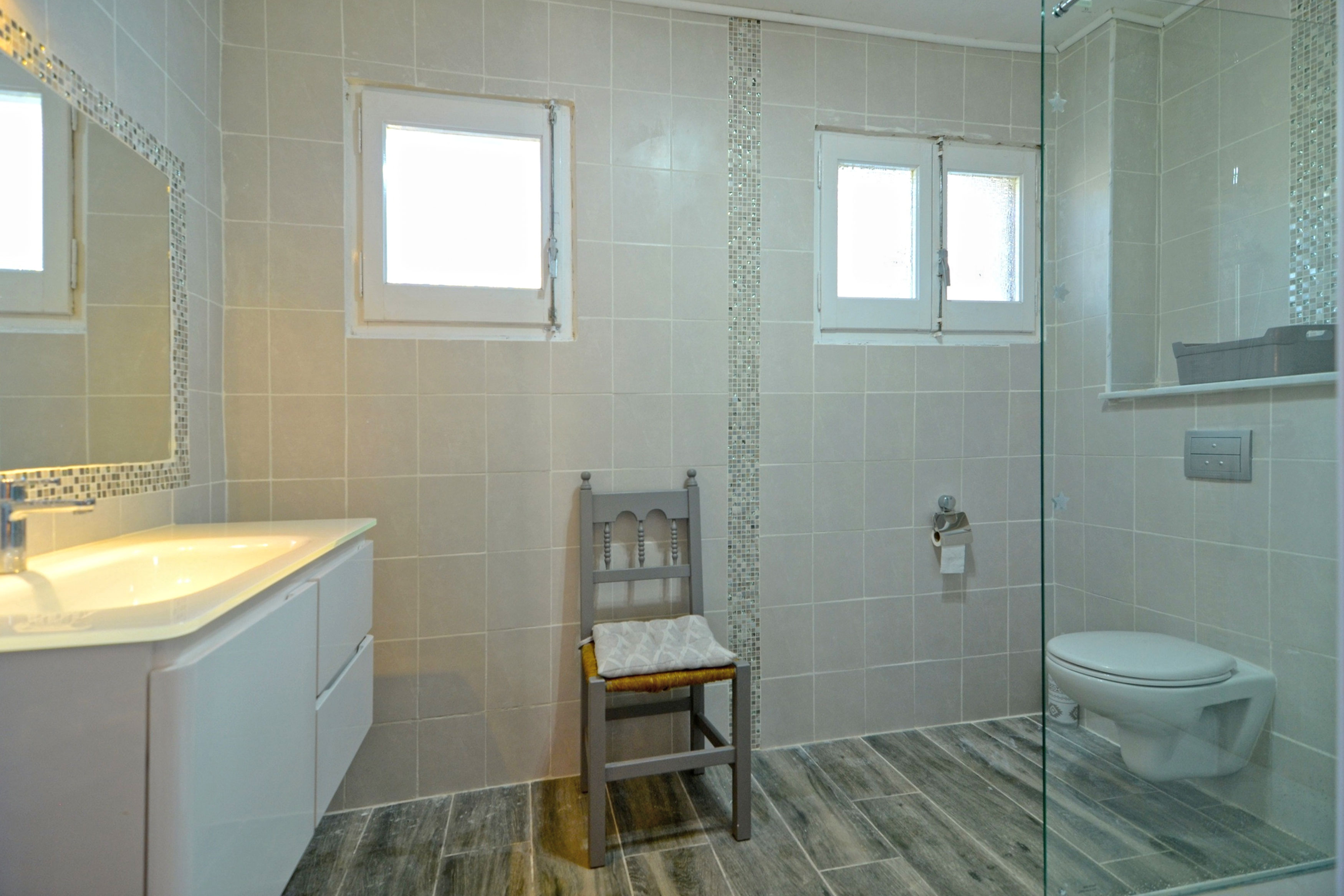 villa montgo badkamer met toilet