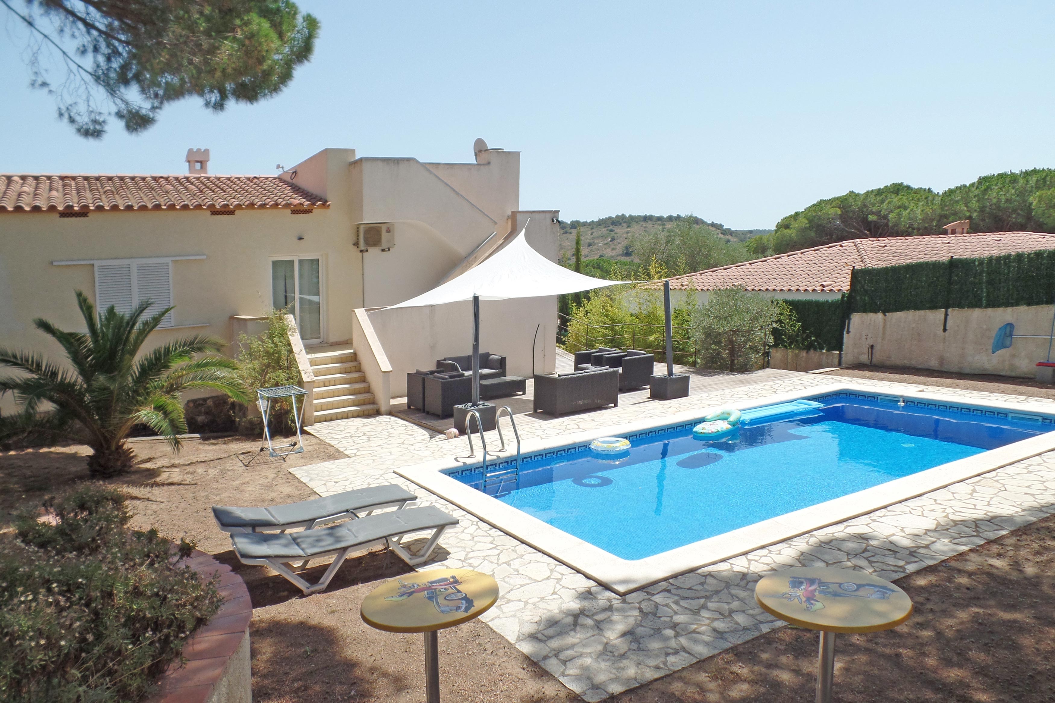 Villa Sonni heeft een privézwembad